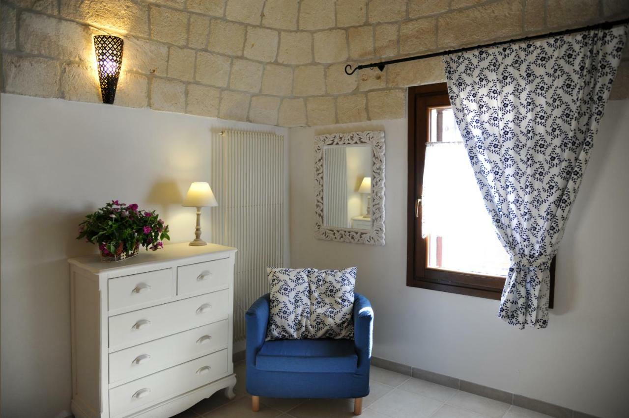 Trullo Delle Querce Suite Private Pool Мартина-Франка Экстерьер фото